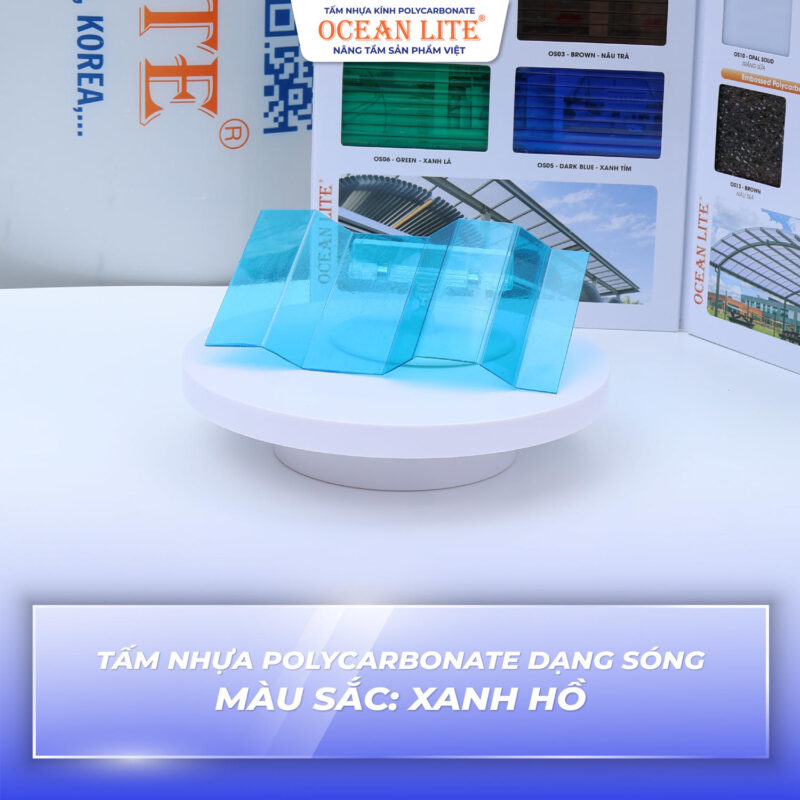 Màu tấm poly sóng