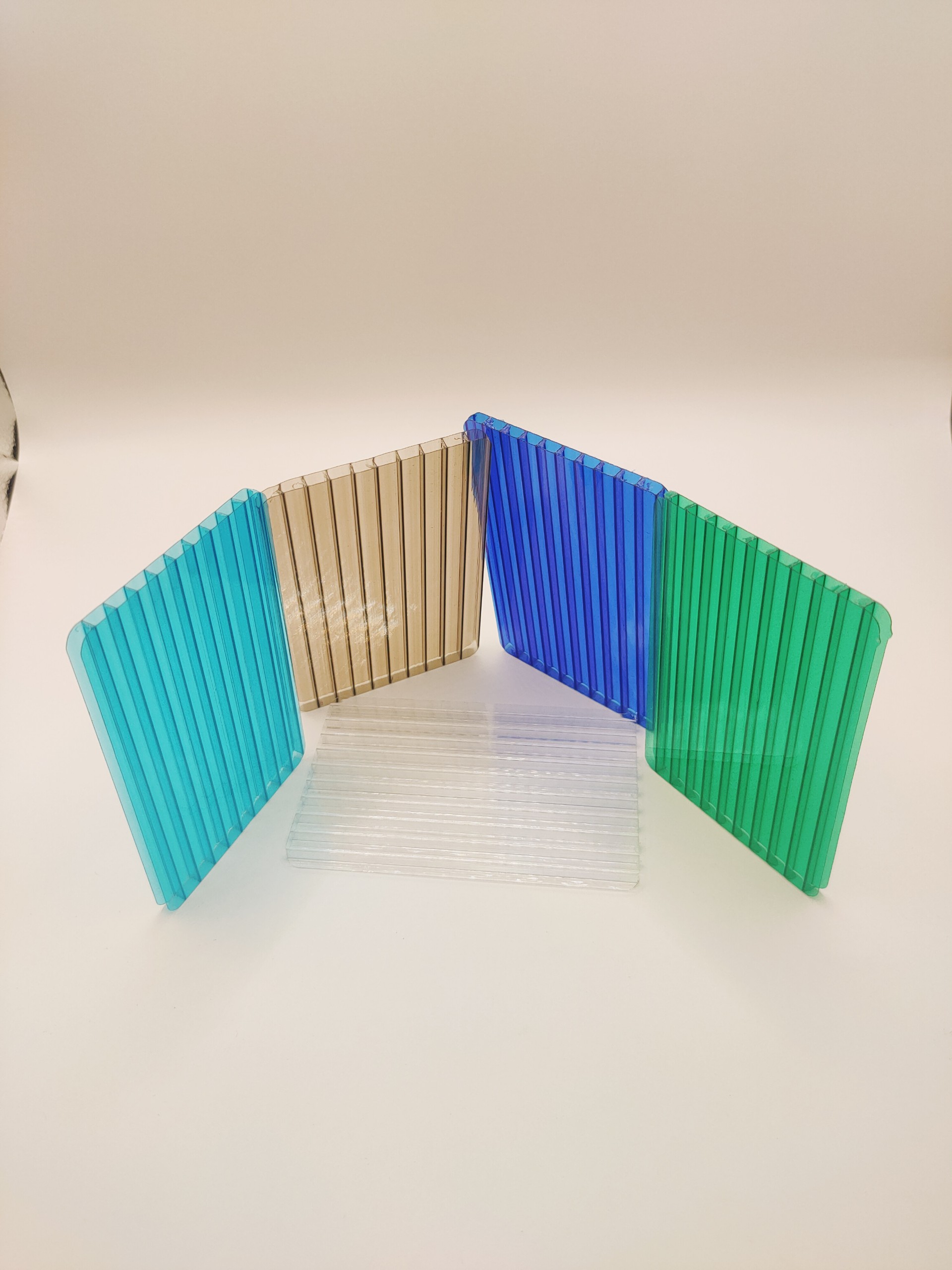 Tấm polycarbonate rỗng ruột