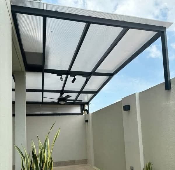 giá tấm poly rỗng 8mm