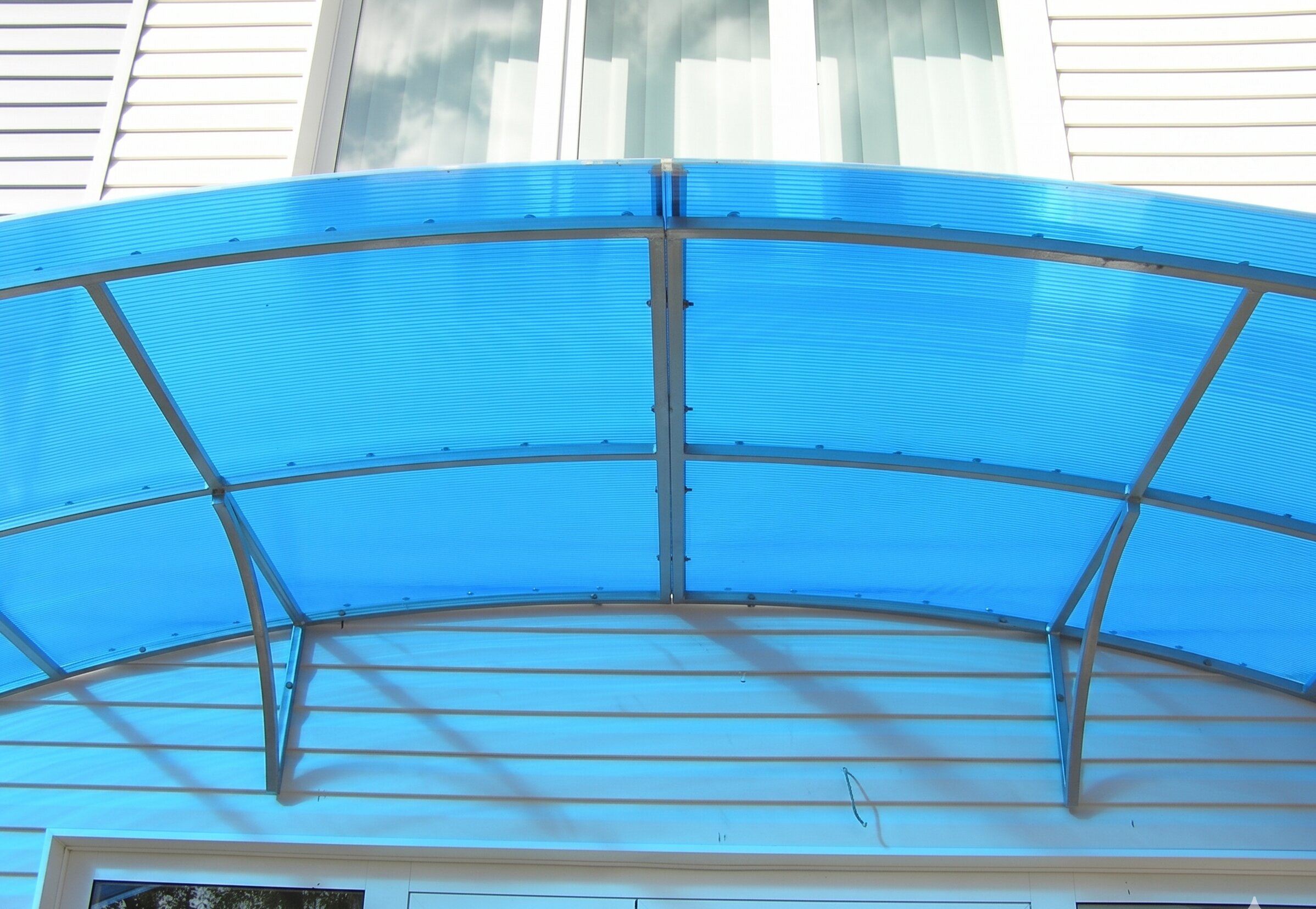 Ứng dụng của tấm poly rỗng ruột 4mm