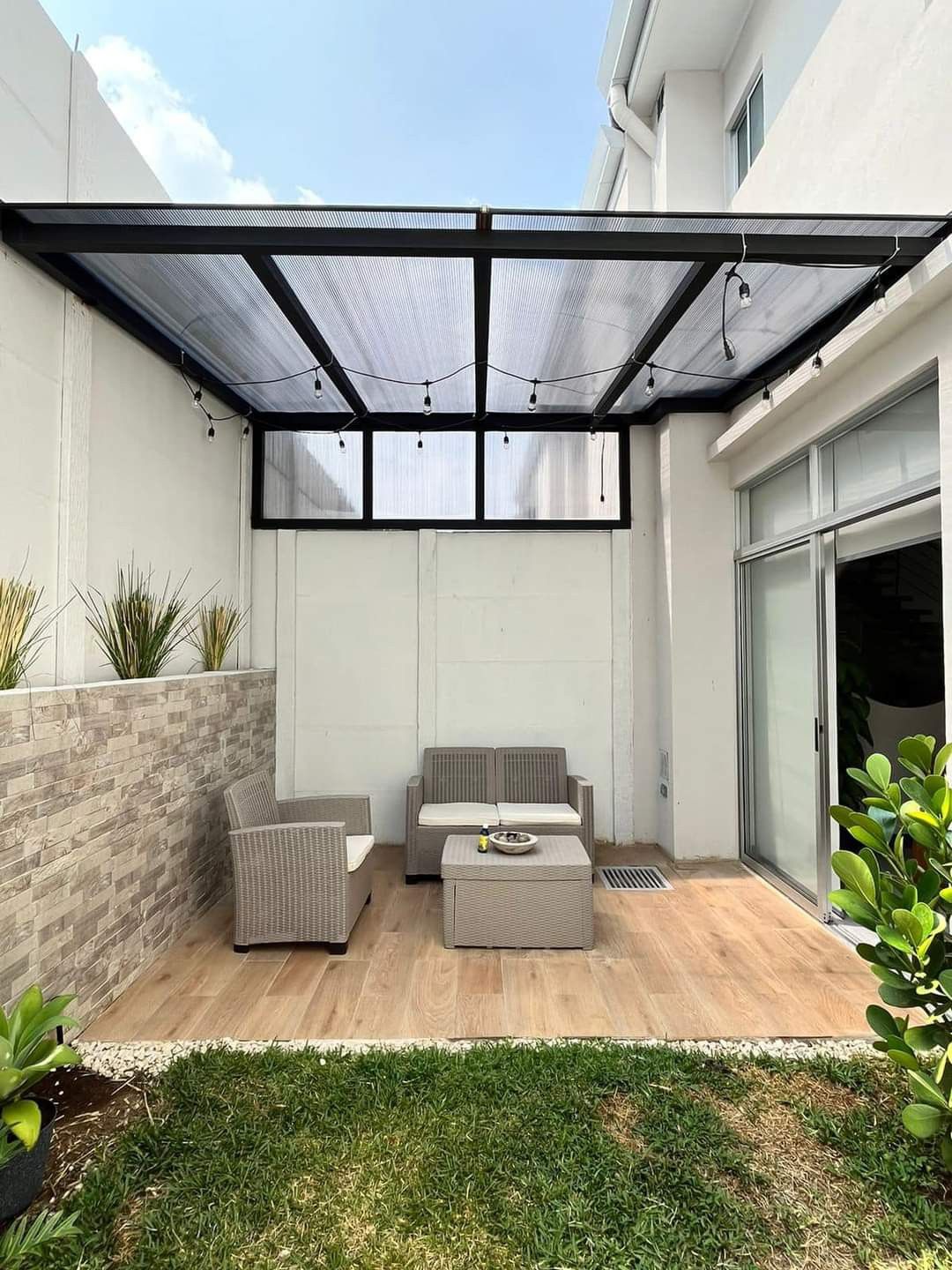 Ứng dụng của tấm poly rỗng ruột 4mm