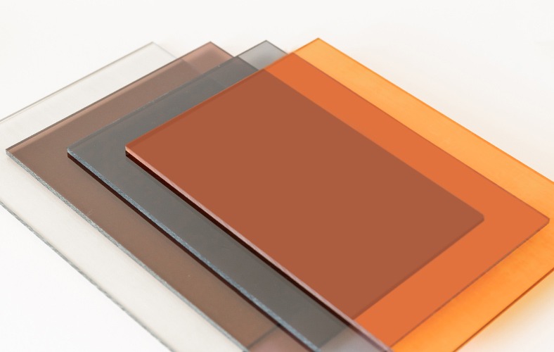 Tấm polycarbonate chống tĩnh điện