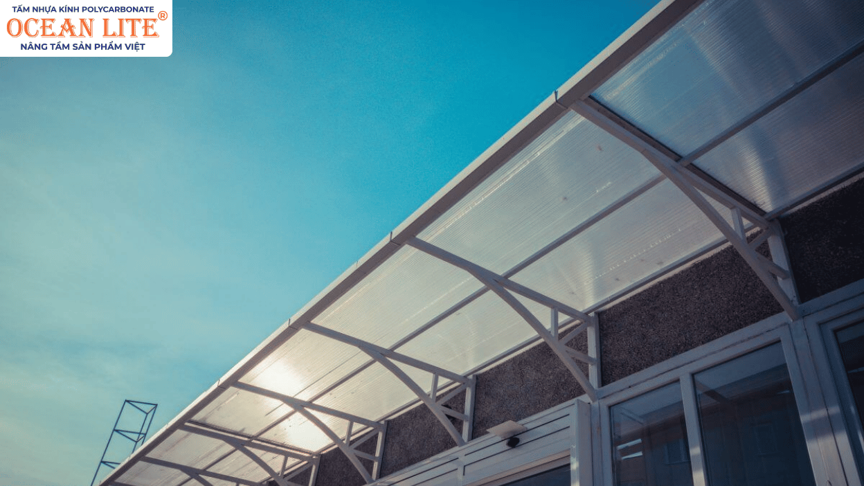 mua tấm polycarbonate ở đâu